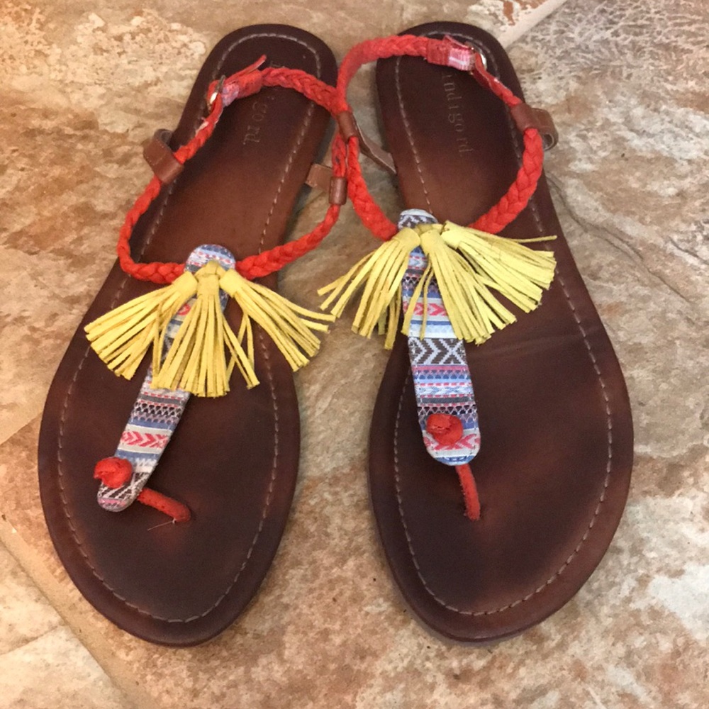 Sandals - Picture 2 of 4
